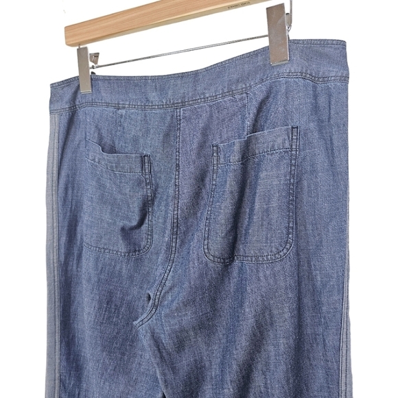 Trina Turk Filipe Denim Chambray Lyocell Linen Blend Frayed Hem Pants Size 6 - Picture 9 of 11